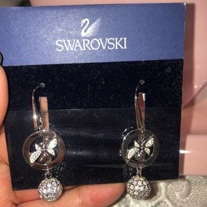 Swarovski drop earrings